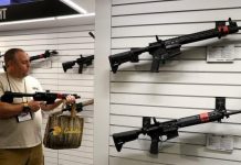Tiempo de Cordura en Washington Sobre Armas de Fuego: Chuck Schumer Dice que los Republicanos deben apoyar la verificación de antecedentes universal.