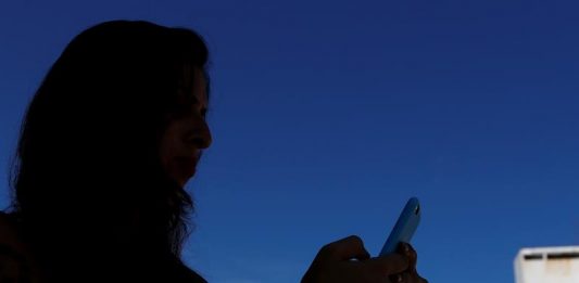 El Departamento de Estado de Nueva York alertó este viernes de estafadores que simulan llamar de agencias del Gobierno estatal para intentar obtener información que les permita robar la identidad de sus víctimas.