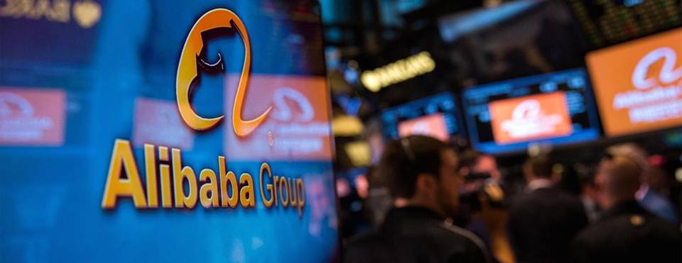 Alibaba conquistó la cima de los estrenos bursátiles más exitosos del mundo en septiembre de 2014, cuando recaudó 25.000 millones de dólares en la Bolsa de Nueva York.