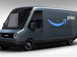 Jeff Bezos, anunció el compromiso de utilizar un 100% de energía renovable en su infraestructura global para 2030, así como la compra de 100.000 vehículos eléctricos.