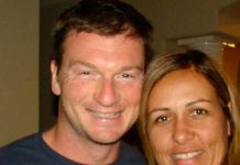 El exproductor Beresford-Redman regresa a Los Ángeles tras prisión en México El caso de Beresford-Redman salió a la luz el 6 de abril de 2010, cuando denunció la desaparición de su esposa, la brasileña Mónica Burgos.