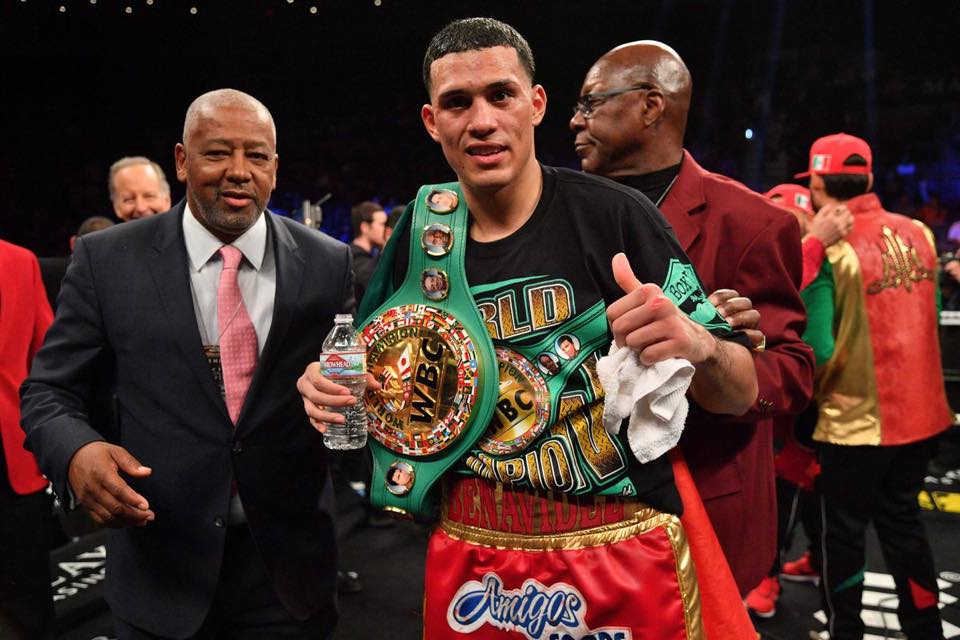 David "El Bandera Roja" Benavidez afronta el s&aacute;bado la pelea de su vida, seg&uacute;n dijo con un combate en el que busca la redenci&oacute;n tanto dentro como fuera del "ring".