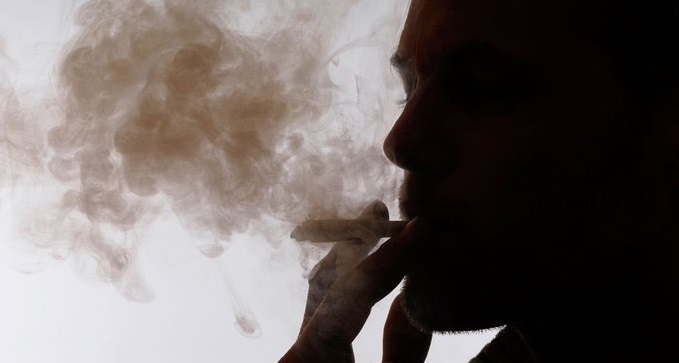 Un tercio de los neoyorquinos de 18 a 25 años de edad y una cuarta parte de los adultos de 26 a 34 años de edad informaron haber consumido cannabis.