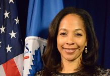 Asha Tribble, exadministradora de la región 2 de FEMA.