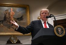 Donald Trump sigue prometiendo un plan que será "fenomenal" y que hará que el GOP sea "el partido de la atención médica".
