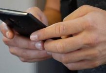 Ambos estudiantes lanzarán una versión para Android a finales de este mes.
