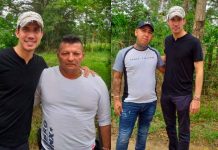 Guaidó niega conocer a criminales colombianos con los que se tomó una foto Al parecer esas fotos fueron tomadas el pasado 22 de febrero, día en que Guaidó atravesó por tierra y corriendo la frontera para llegar a Cúcuta.