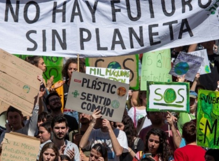 La lucha contra la crisis clim&aacute;tica ha ganado fuerza en los &uacute;ltimos meses, especialmente entre las generaciones m&aacute;s j&oacute;venes.