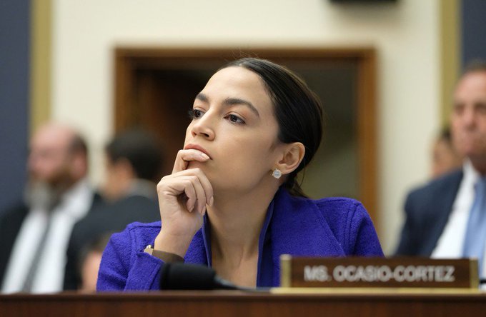 La congresista Alexandria Ocasio-Cortez anunci&oacute; su apoyo a la aspirante liberal Marie Newman.