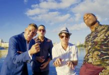 El cantante y el tecladista se conocieron por casualidad en las oficinas de la compañía disquera Sony Music, y fue ahí donde acordaron colaborar en un proyecto.