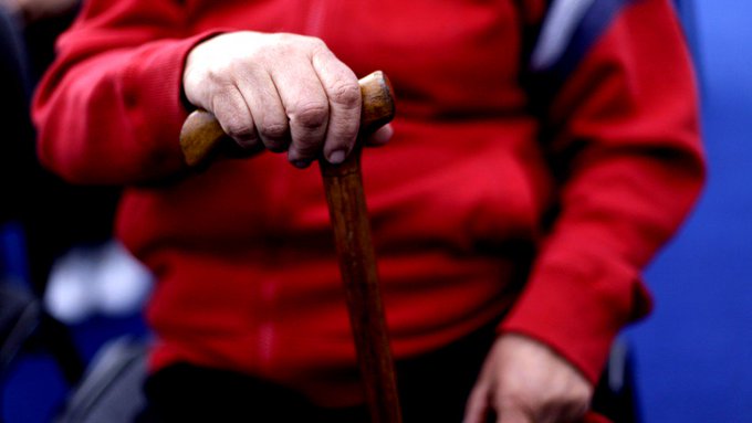 Qu&eacute; pueden hacer hospitales y consultorios para que los adultos mayores est&eacute;n m&aacute;s seguros.
