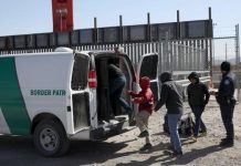 La acción fue presentada por casos de solicitantes confinados en prisiones remotas en Luisiana, Misisipi y Alabama.