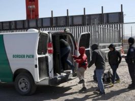 La acción fue presentada por casos de solicitantes confinados en prisiones remotas en Luisiana, Misisipi y Alabama.