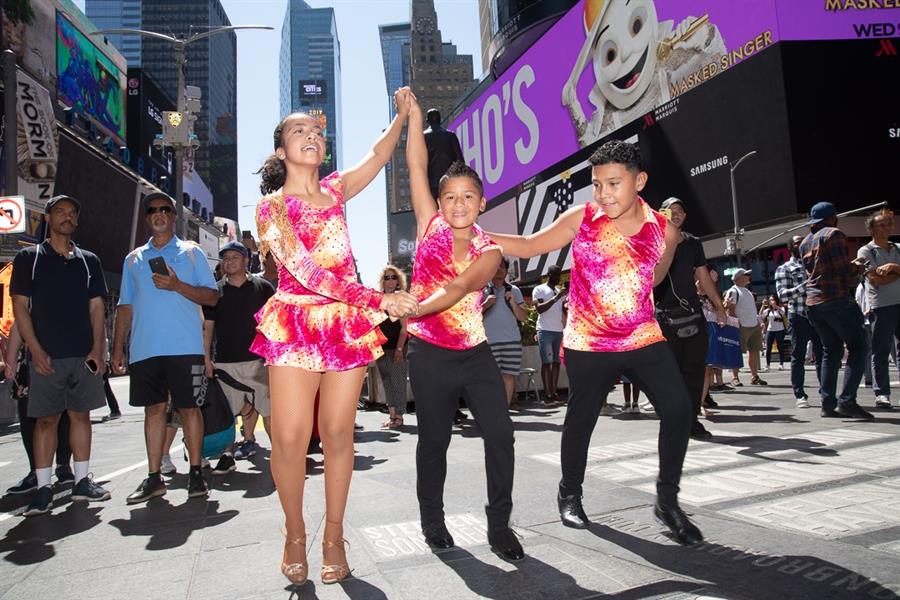 bailarines de salsa