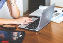 El largo y duro camino de las mujeres en el campo de las IT El Consejo Ejecutivo Hispano de Tecnología de la Información publicó hoy la relación de los 100 hispanos más influyentes en el sector de la tecnología en el país, de los que, por primera vez, casi la mitad son mujeres.