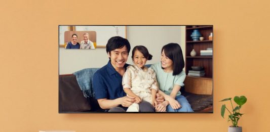 Facebook presentó este miércoles un nuevo televisor llamado Portal TV pensado especialmente para llevar a cabo videoconferencias y para consumir contenidos en "streaming", ya sean películas, series o videojuegos.