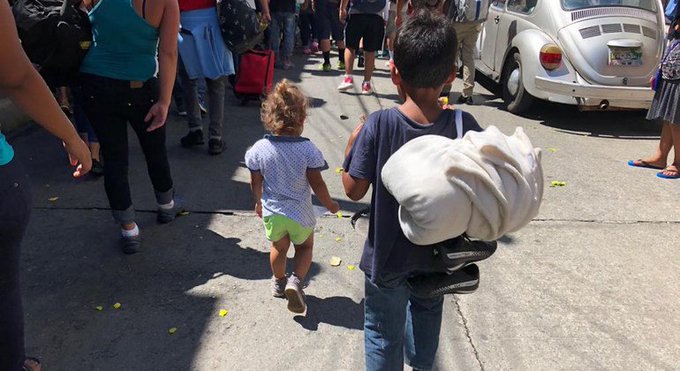 Los demandantes aseguran que la Gobierno separ&oacute; aproximadamente 4.000 menores de sus padres despu&eacute;s que cruzasen la frontera de manera ilegal