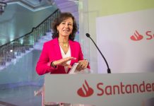 Presidenta Banco Santander cree que los aranceles van a hacer más daño a EE.UU. que a Europa La presidenta del Banco Santander, la española Ana Botín, anunció este lunes en Nueva York que va a entrar en la junta directiva de la filial estadounidense