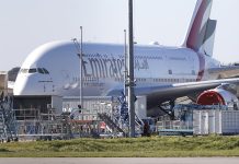 La llegada de Emirates Airlines a México es una "amenaza" para aerolíneas y sindicatos mexicanos, en especial Aeroméxico.