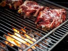 Aumentan en EE.UU. los casos de alergia a las carnes rojas causados por una garrapata Una investigación internacional sobre el consumo de carnes rojas y procesadas determinó que múltiples estudios, que durante décadas han señalado el peligro de estos productos para la salud, no tienen fundamento suficiente.