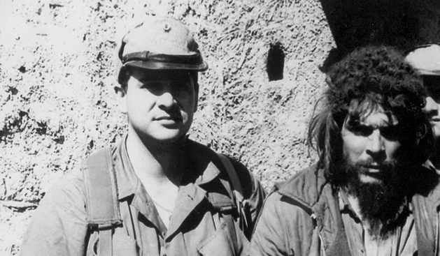 Félix Rodríguez, el agente de la CIA que dirigió la operación en Bolivia para capturar a Ernesto Che Guevara.