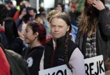 Greta Thunberg encabeza manifestación de miles de personas en Vancouver Greta Thunberg encabezó en Vancouver una manifestación de entre 12.000 y 15.000 personas.