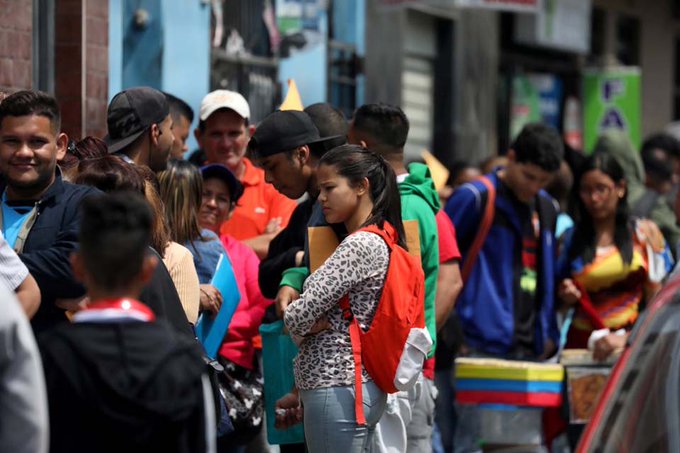 Este estudio muestra que, pese a que los migrantes ganan menos a su llegada al país, sus hijos tienen mayores tasas de movilidad ascendente en el escalafón social.