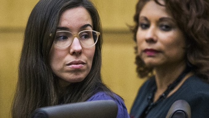 En caso de que los jueces anulen la sentencia deber&aacute;n determinar si se deber&aacute; realizar un nuevo juicio en contra de Arias.