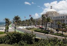Fue la comisionada residente de Puerto Rico en Washington, DC, Jenniffer González, quien presentó un proyecto para celebrar una consulta en Puerto Rico el 3 de noviembre de 2020.
