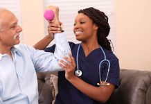 Medicare: comienza la inscripción, pero falta una herramienta popular para comparar precios Millones de adultos mayores ya pueden comenzar a inscribirse en pólizas privadas que ofrecen cobertura médica y de medicamentos de Medicare para 2020.