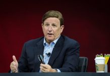 Mark Hurd ya se había retirado de la primera línea el mes pasado por razones de salud.