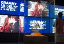 Museo de los Grammy presentará una exposición de los 20 años de Latin Grammy "Latin Grammy 20 años de excelencia" es el título de esta muestra especial que se inaugurará el 18 de noviembre.