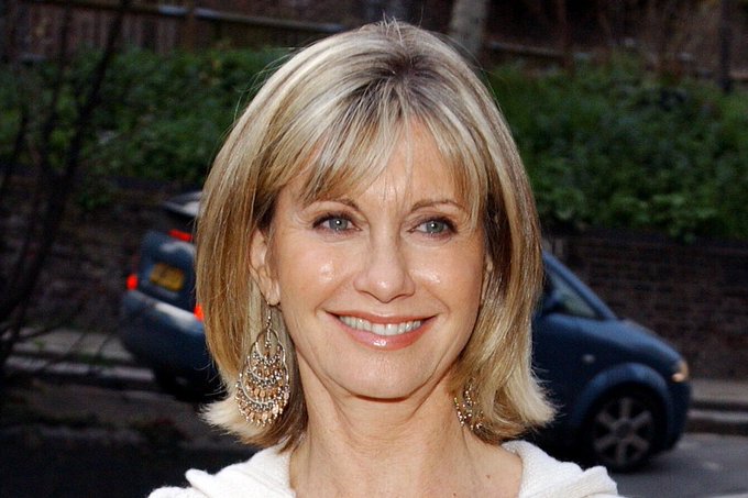 Inolvidable por su &eacute;xito con "Grease", Olivia Newton-John subasta ahora objetos de su colecci&oacute;n personal.