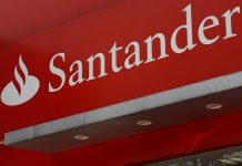 El fin de la banca comercial foránea en Puerto Rico se culminó el lunes con el anuncio del Santander de la venta de sus activos a FirstBank.