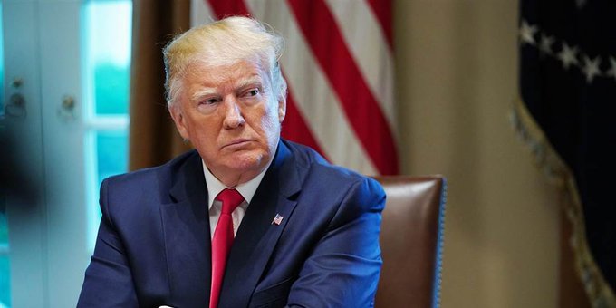Trump tambi&eacute;n pidi&oacute; negar las visas de inmigrantes a aquellos que no pueden probar que tendr&aacute;n seguro m&eacute;dico o que pueden pagar su propia atenci&oacute;n m&eacute;dica.
