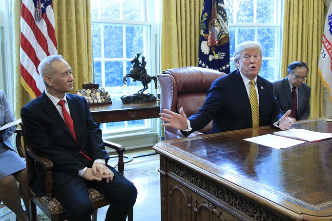 Donald Trump, anunció que se reunirá con el viceprimer ministro chino, Liu He.
