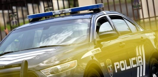 Los agentes encontraron en el lugar de los hechos el cuerpo de un hombre el cual no ha sido identificado en el interior del establecimiento.