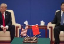 Negociación con China está "cerca de concluir" algunas secciones del acuerdo Trump anunció a comienzos de mes un acuerdo parcial para dar tregua a su guerra comercial con China.