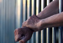 El líder de una organización dedicada al lavado de dinero para el Cártel de Sinaloa, la cual blanqueó más de 19 millones de dólares producto de la venta de drogas en EE.UU., fue sentenciado este martes por un juez federal en California a seis años y medio de prisión.