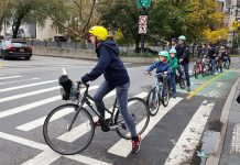21 ciclistas han muerto en atropellos en lo que va de año en Nueva York La ciudad de Nueva York decidió responder al dramático aumento de las muertes de ciclistas, 25 en lo que va de año, con la aprobación de un ambicioso plan quinquenal para la construcción de 400 nuevos kilómetros protegidos de carriles para bicicletas.