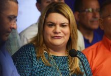 La Gobernadora de Puerto Rico ve "cada vez más cerca" convertirse en estado 51 de EE.UU. La comisionada residente de Puerto Rico ante el Congreso en Washington, DC, Jenniffer González, anunció este viernes la aprobación de 18 millones de dólares, provenientes del Departamento de Salud y Servicios Humanos para diversos servicios y estudios que se trabajan en la isla.