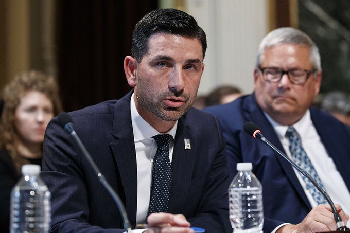 Wolf, que actualmente es subsecretario de estrategia, pol&iacute;ticas y planes del DHS, sustituir&aacute; despu&eacute;s del 11 de noviembre al actual secretario en funciones, Kevin McAleenan.