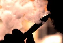 Descubren una nueva grave enfermedad pulmonar causada por el vapeo diario La enfermedad es diferente a las lesiones por el uso de productos de vapeo, conocidas como EVALI.