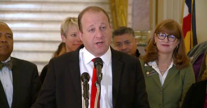 El prop&oacute;sito de la iniciativa, denominada "Nuevos Estadounidenses", es "examinar los obst&aacute;culos que impiden el &eacute;xito de la poblaci&oacute;n inmigrante de Colorado.