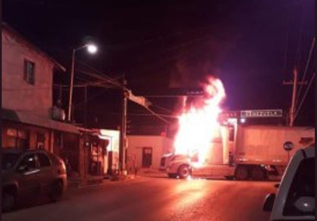 Confirm&oacute; que durante los ataques "hubo aseguramiento de una camioneta, 5 armas, una de ellas una Barret, y cartuchos. No hubo detenidos".