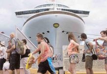 Royal Caribbean niega cancelaciones hasta 2021, pero prevé menos actividad "Aunque todavía no hemos anunciado nuestros planes para 2021-2022 esperamos menos paradas en San Juan para esa temporada", matiza el comunicado.