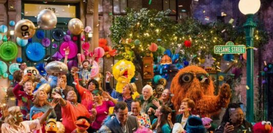 Medio siglo ha pasado ya desde que la televisión de emisión abierta PBS difundiera el primer episodio de "Sesame Street".
