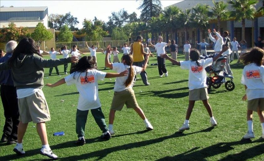 jovenes no hacen ejercicios El primer estudio de la Organización Mundial de la Salud sobre práctica de ejercicio físico entre adolescentes reveló hoy que sólo uno de cada cinco jóvenes en el mundo hace el suficiente deporte