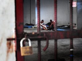 Una veintena de indocumentados cubanos detenidos en centros de detención de Nuevo México han sido encarcelados en solitario por realizar huelgas de hambre y denunciar el trato "inhumano" que reciben