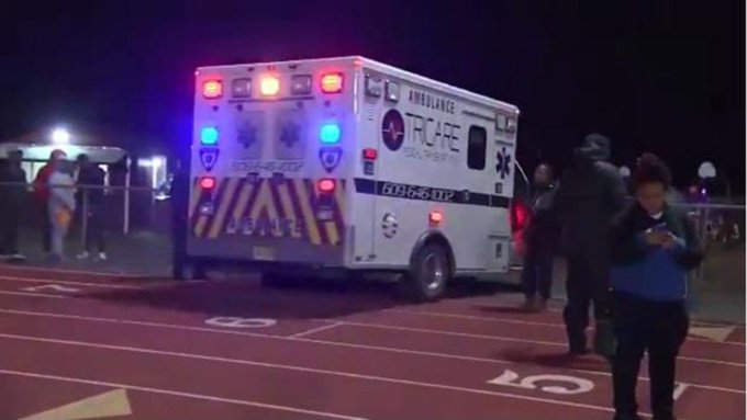 tiroteo en un partido de fútbol Cinco hombres fueron detenidos este sábado en relación con un tiroteo registrado en la noche del viernes durante un partido de fútbol americano en una escuela de Nueva Jersey, que dejó tres heridos.